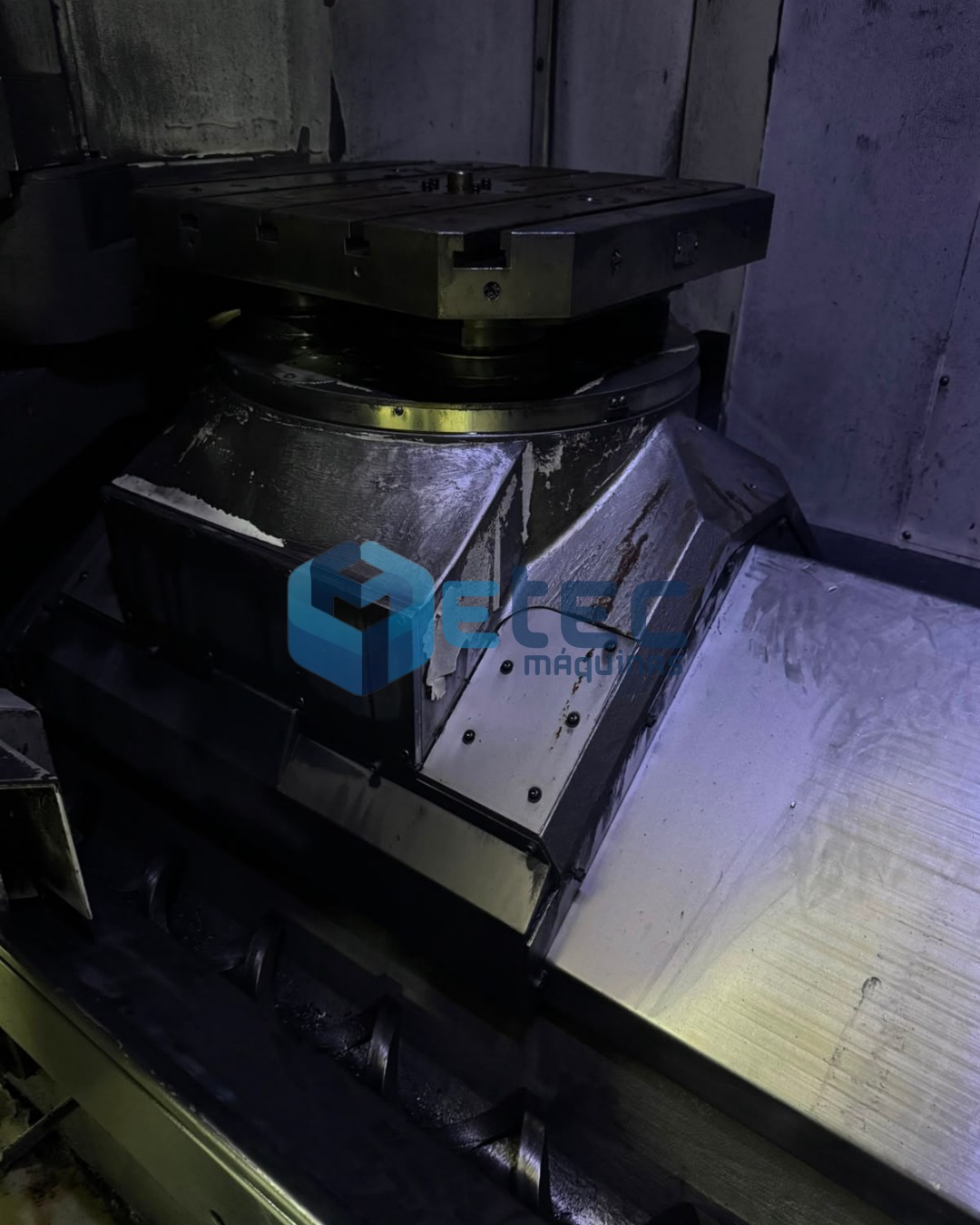 Centro de Usinagem 5 Eixos Horizontal Duplo Pallet DMG DMC 65 H