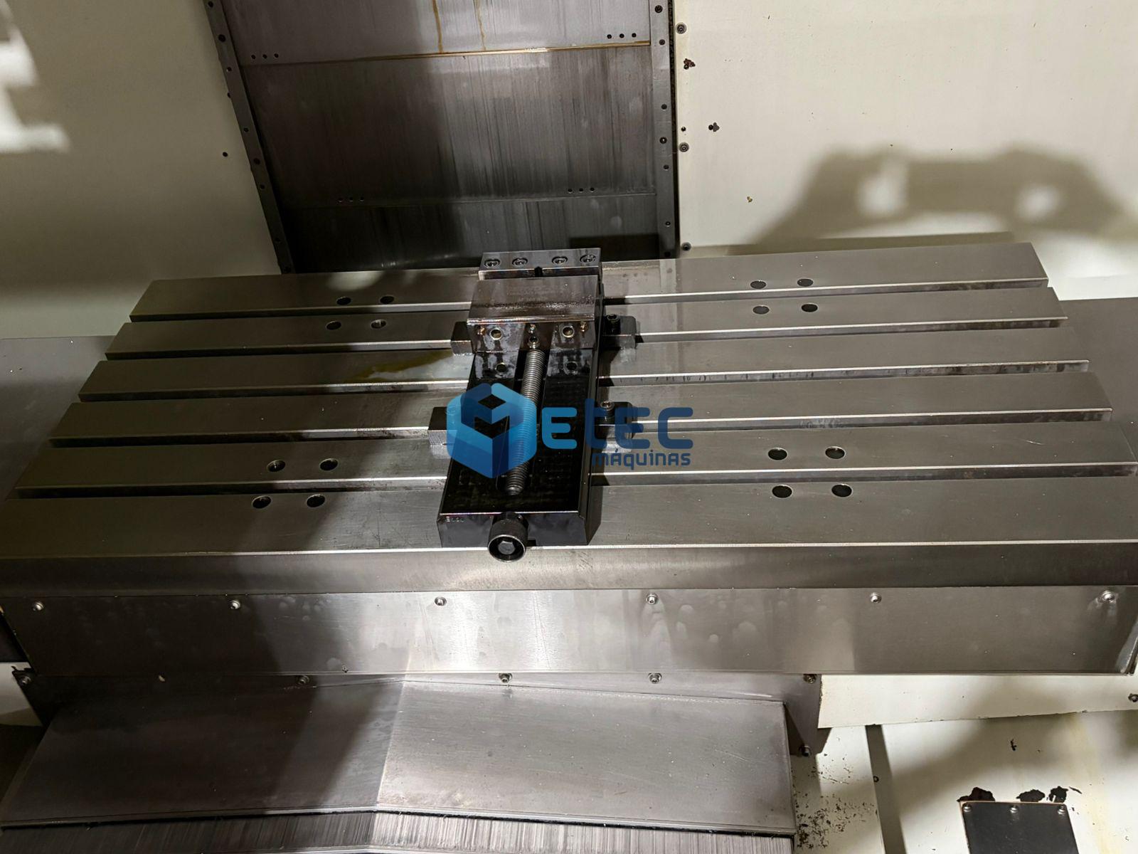 Centro de Usinagem ROMI D1000 com 4° Eixo