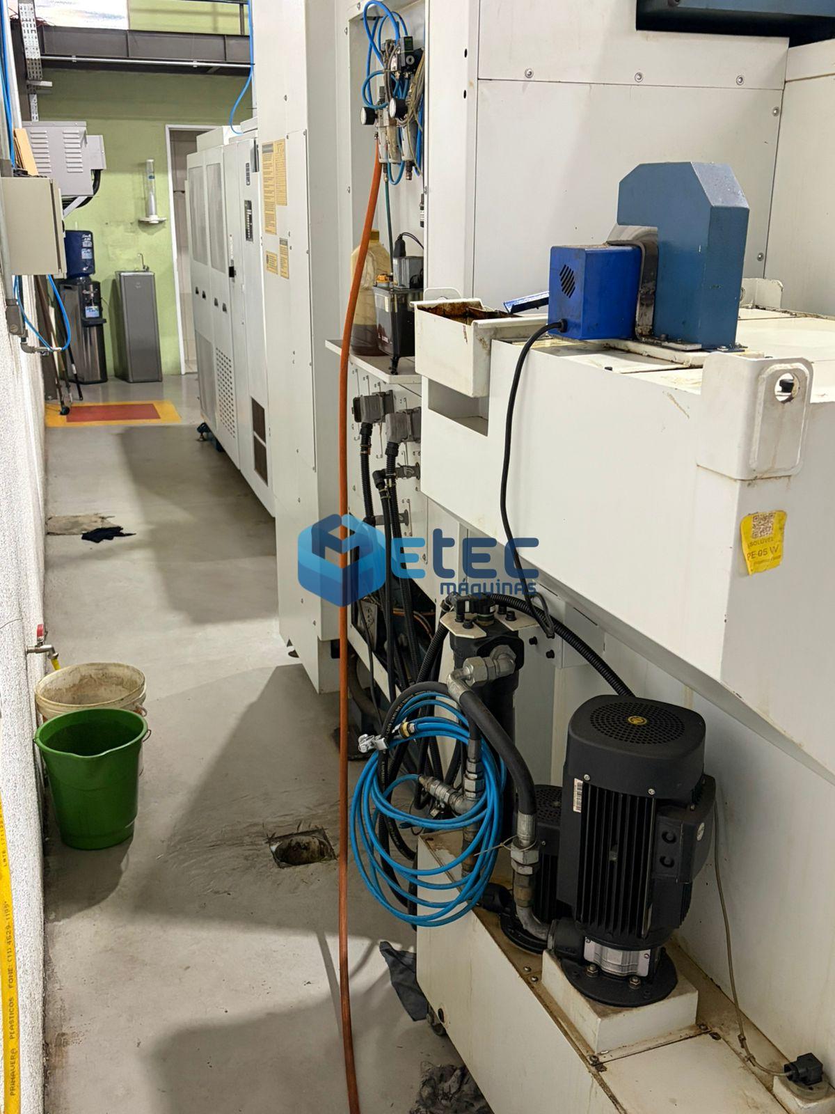 Centro de Usinagem ROMI D1000 com 4° Eixo