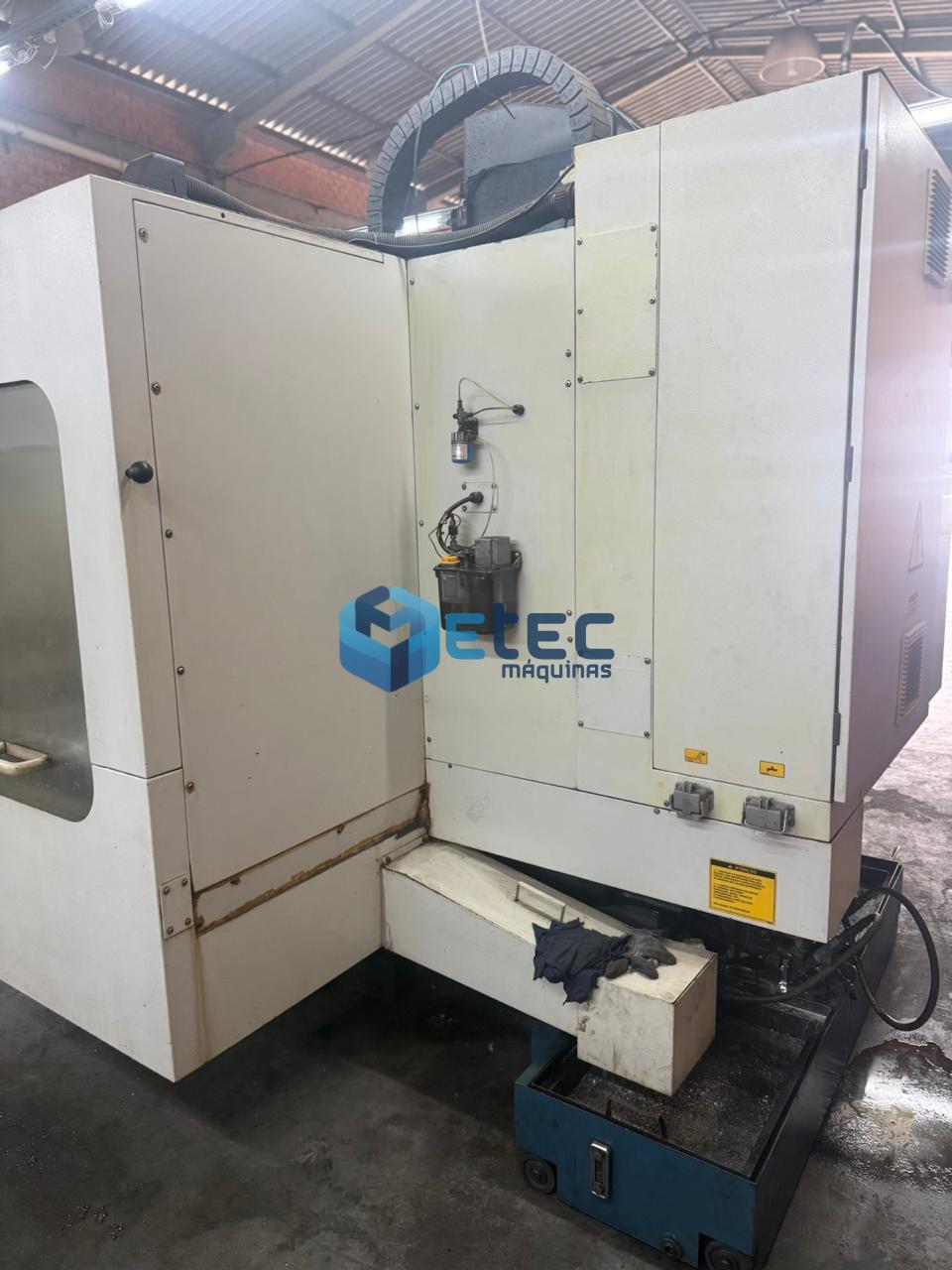 Centro de Usinagem Vertical Romi Discovery 760