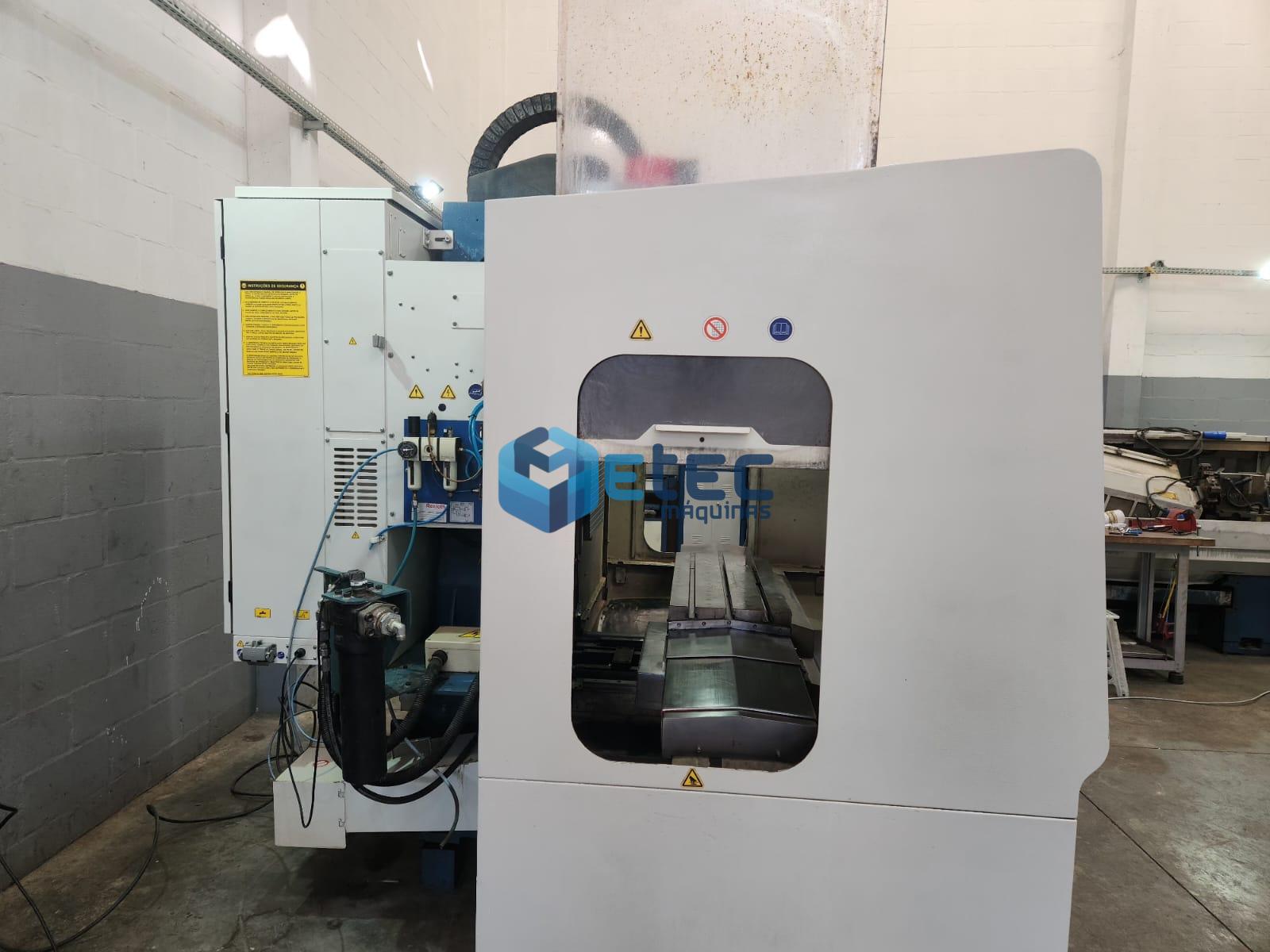 Centro de Usinagem Vertical Romi Discovery D760 Fanuc