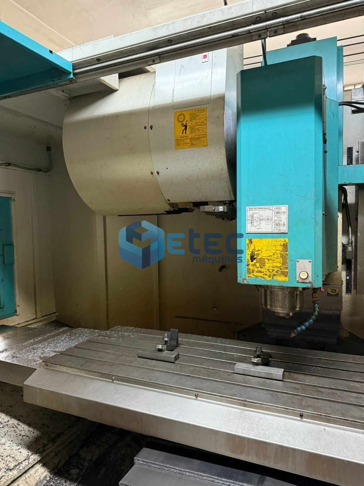 Centro de Usinagem Vertical Sinitron VMC-1500