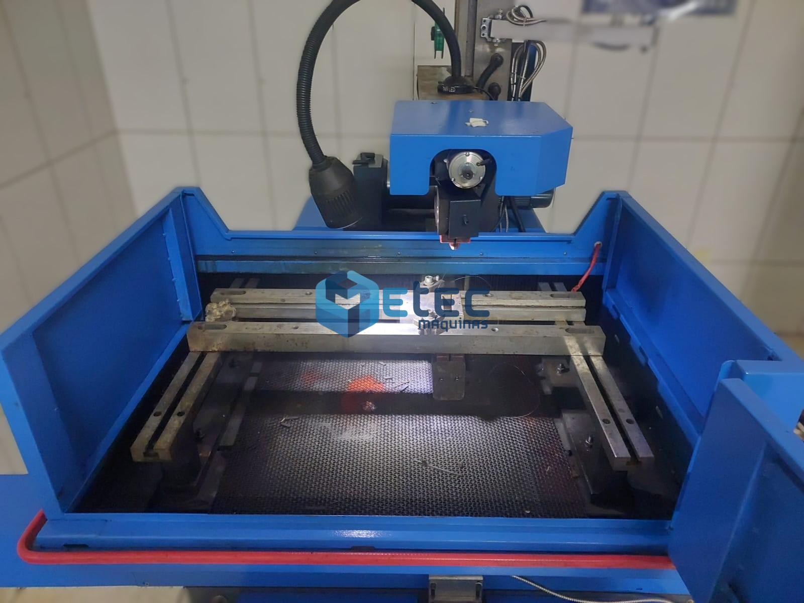 Eletroerosão a Fio CNC EDM Wire Cut Modelo 7745