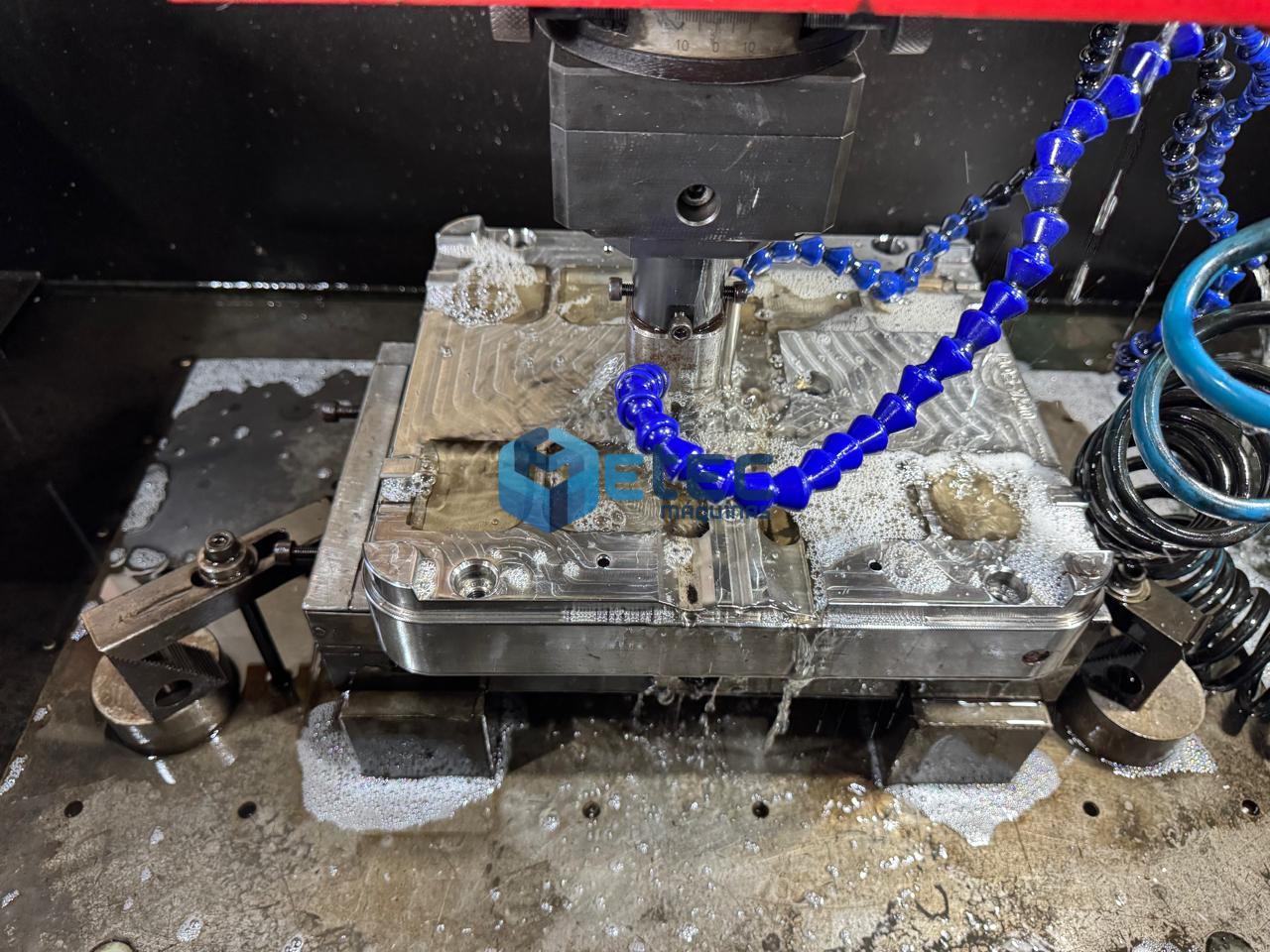 Eletroerosão Penetração Electrocut Novick AF30