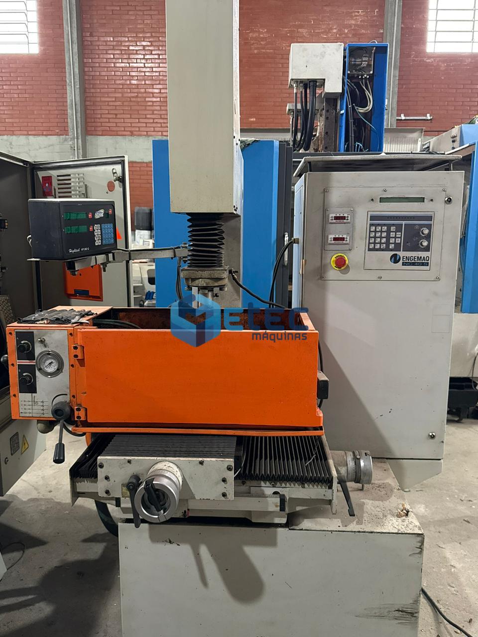 Eletroerosão Penetração Engemag EDM 220NC