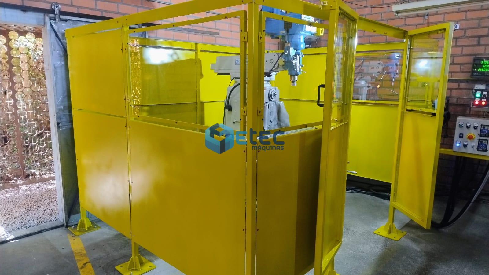 Fresadora Ferramenteira Convencional Menegotto ISO 40 NR12