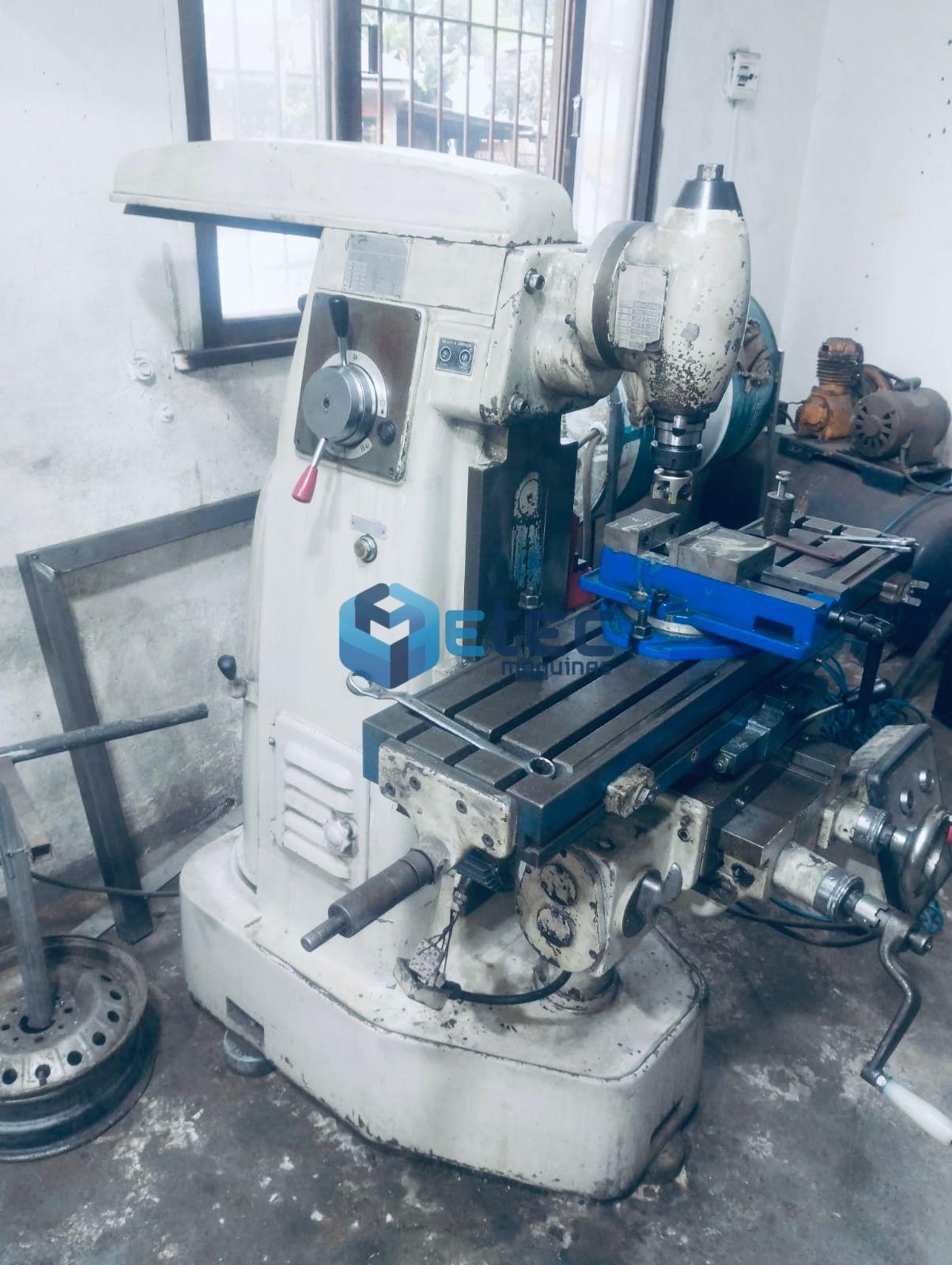 Fresadora Universal ISO 40