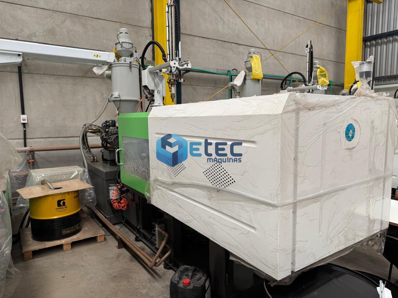 Injetora de Plástico WELLTEC 130Se II - com Robô