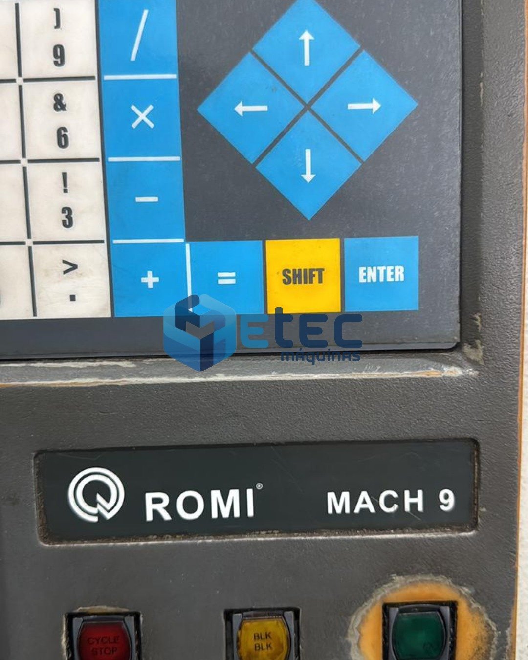 Torno CNC Romi Centur 30D