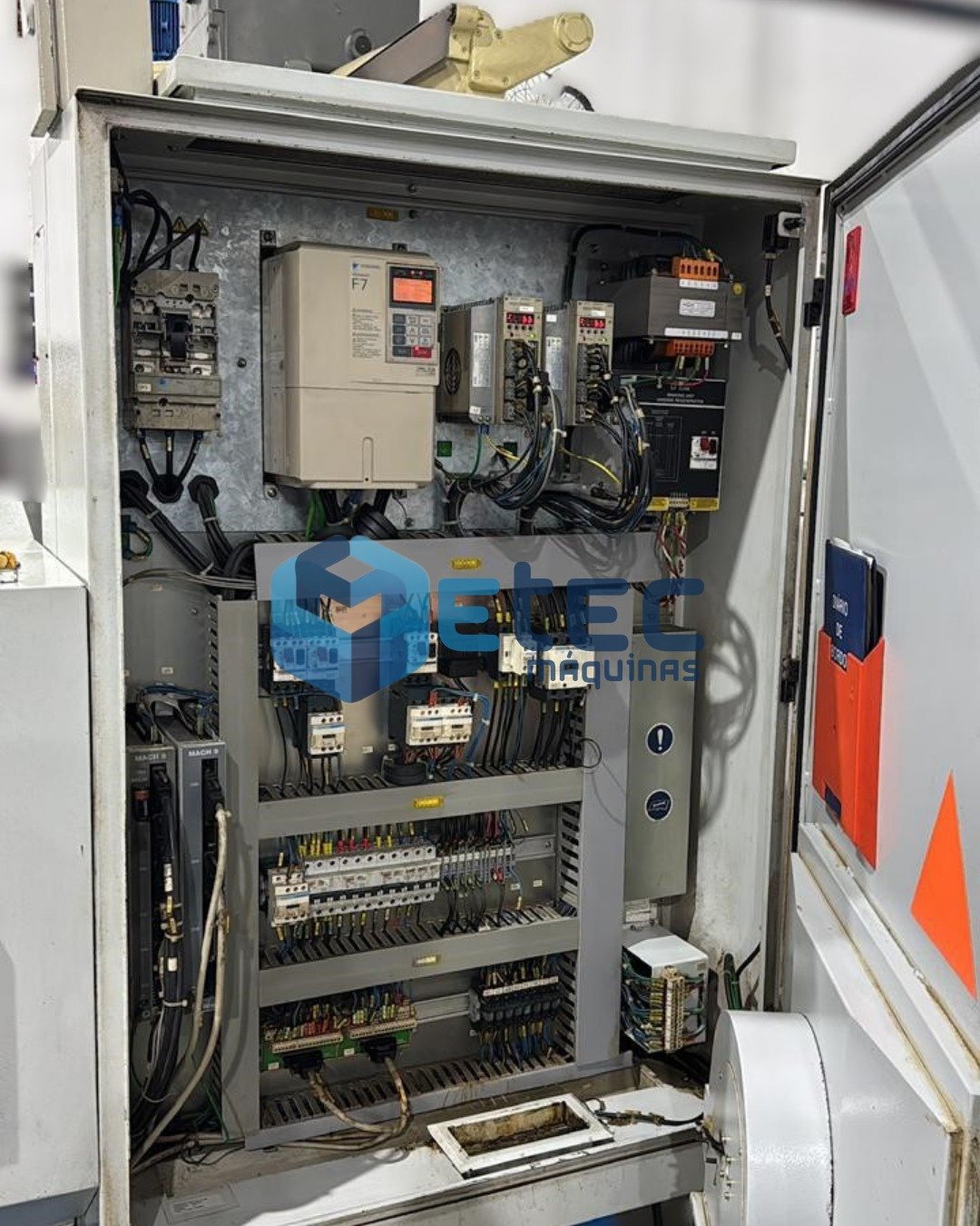 Torno CNC Romi Centur 30D