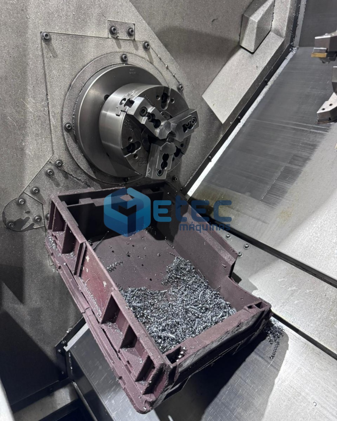 Torno CNC Romi GL250T