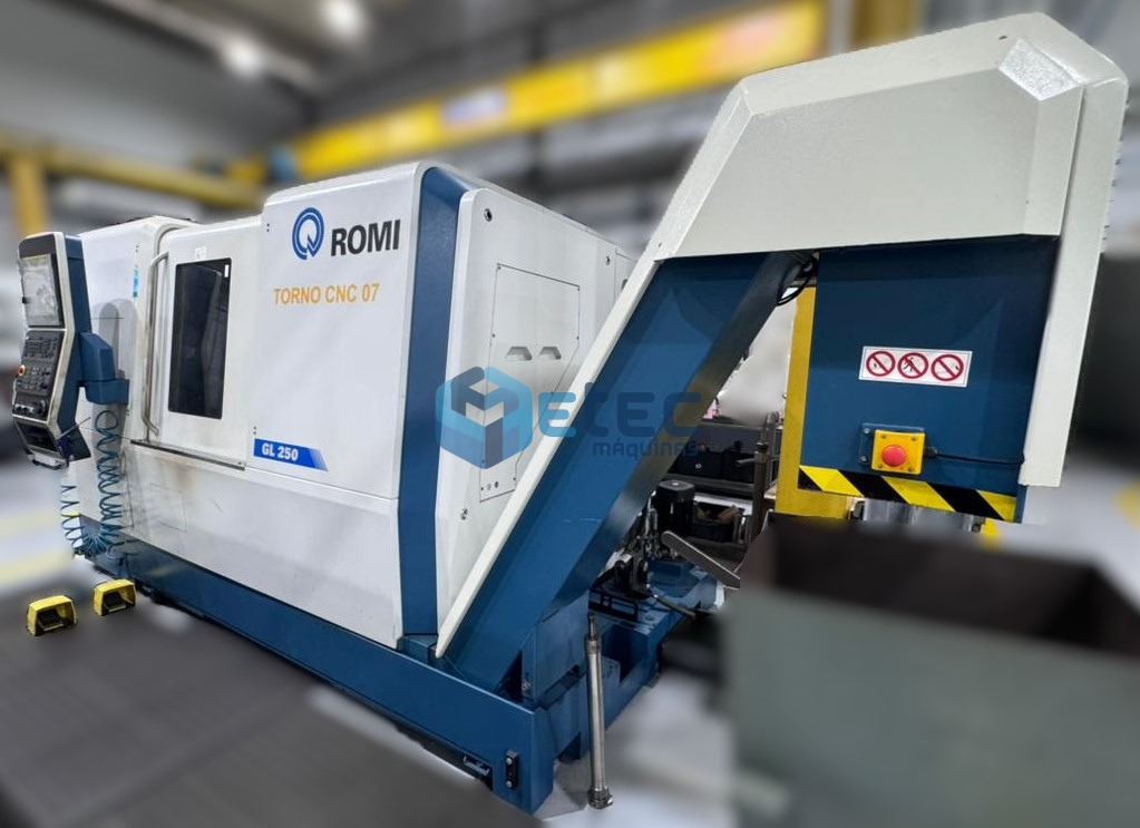 Torno CNC Romi GL250T
