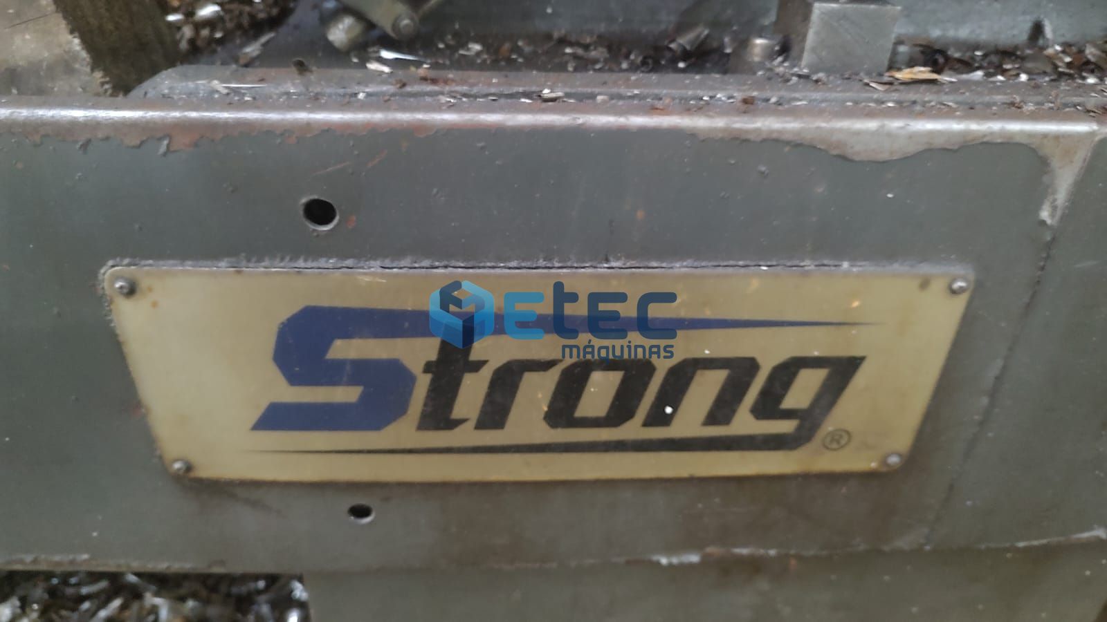 Torno Mecânico Strong STP 300/105-30