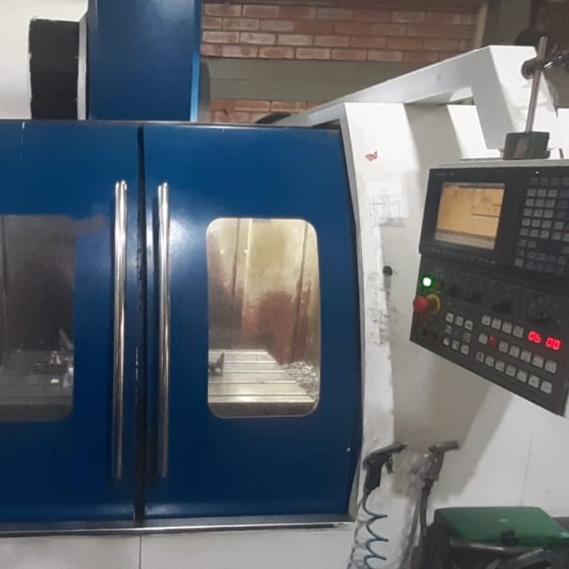 Centro de Usinagem Vertical Extron M4C 11